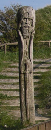 Holzstele Jaromars I. am Zugang zur Tempelburg Arkona