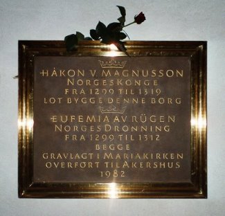Grabplatte für Euphemia und Håkon auf Schloss Akershus