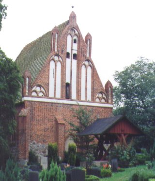 Die Dorfkirche von Velgast